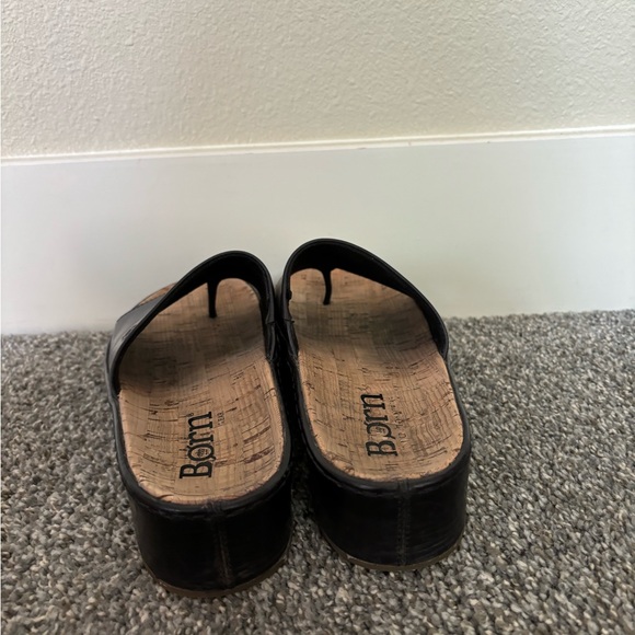 Born Sharr Sandals - Picture 3 of 6